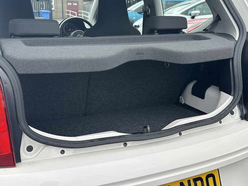 Volkswagen up! 1.0 High up!