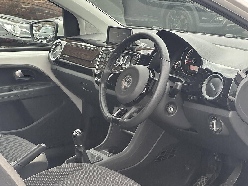 Volkswagen up! 1.0 High up!