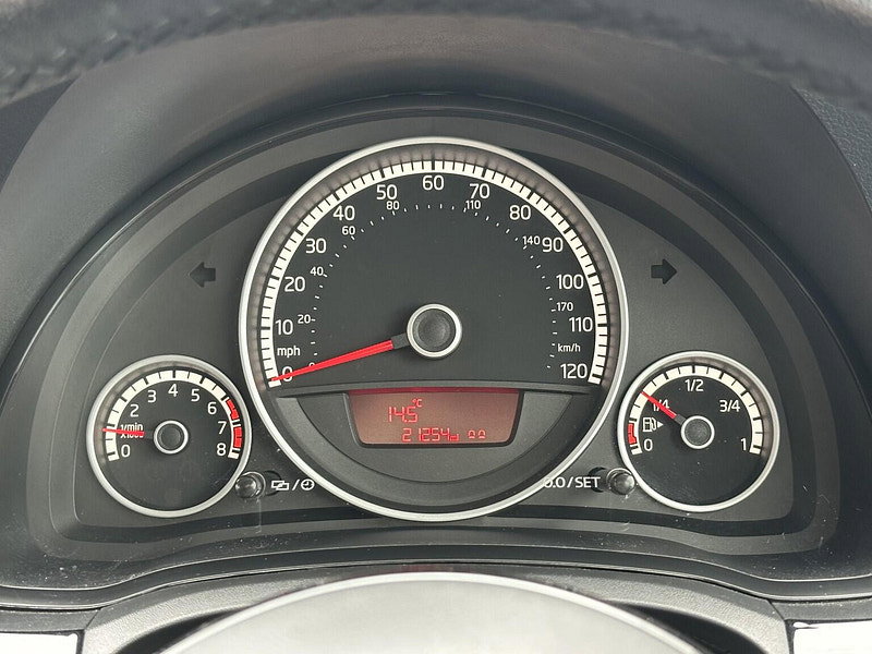 Volkswagen up! 1.0 High up!
