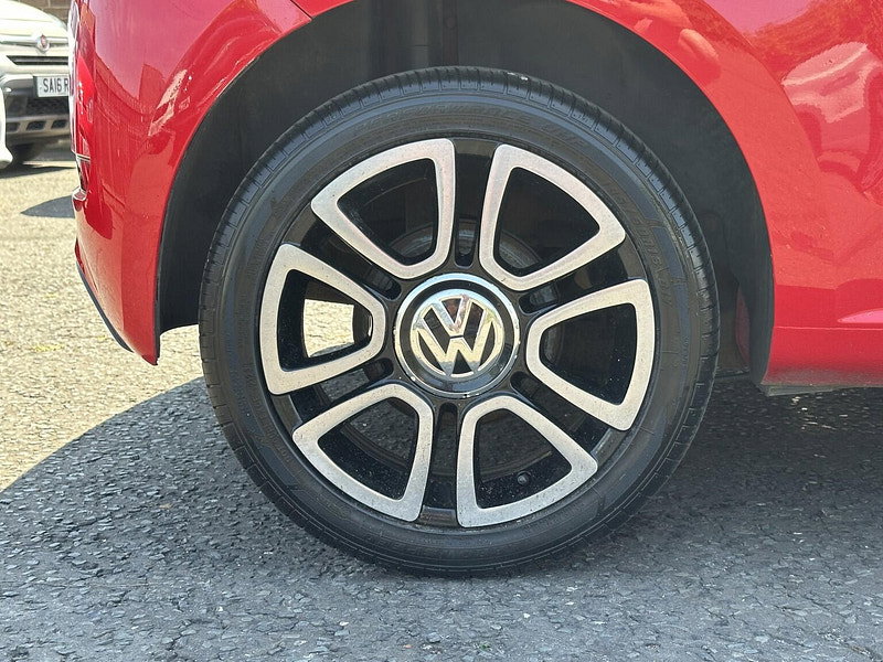 Volkswagen up! 1.0 High up!