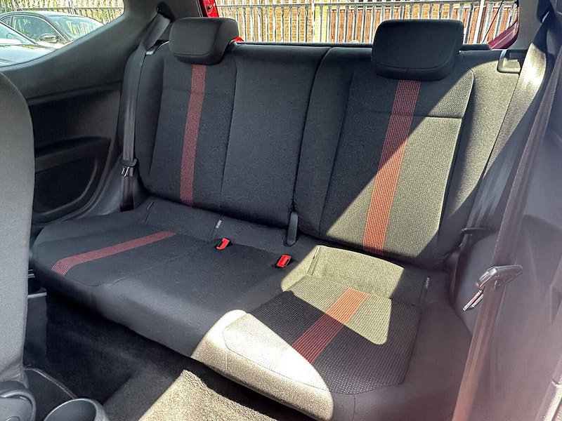 Volkswagen up! 1.0 High up!