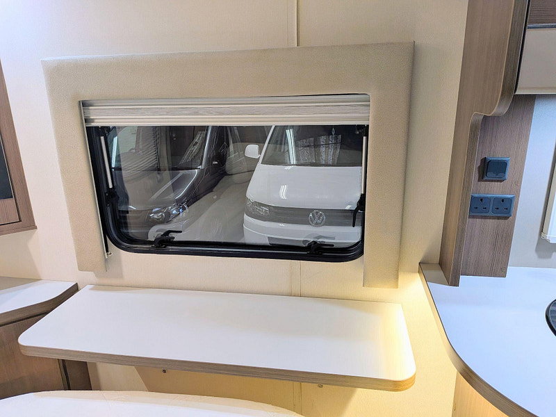 Elddis Encore 254 