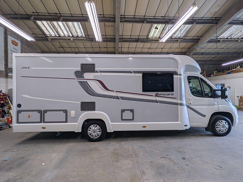 Elddis Encore 254 