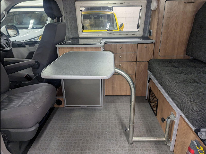 Wellhouse Leisure t5 transporter t28 pop-top vw t5 t28 pop-top