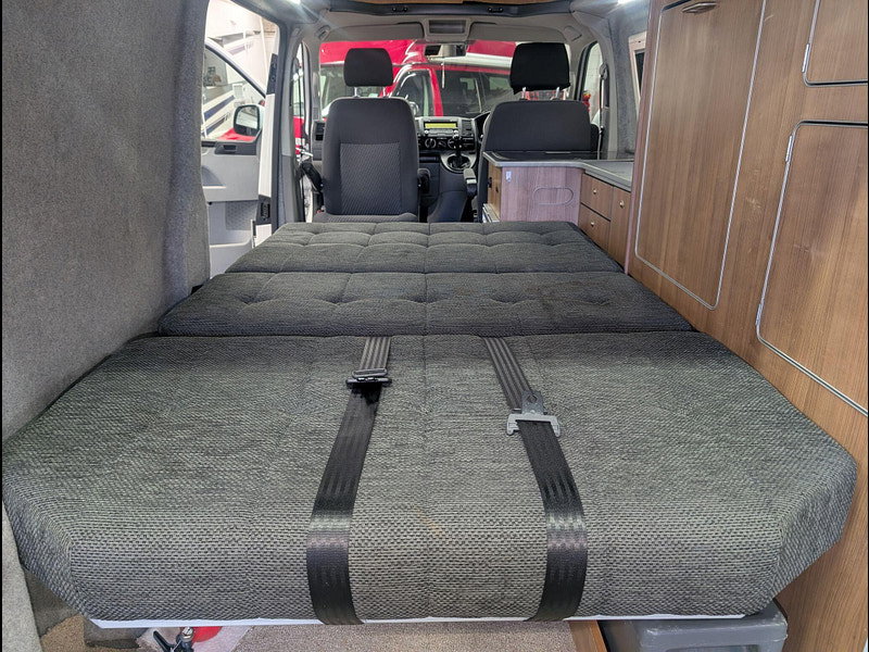 Wellhouse Leisure t5 transporter t28 pop-top vw t5 t28 pop-top