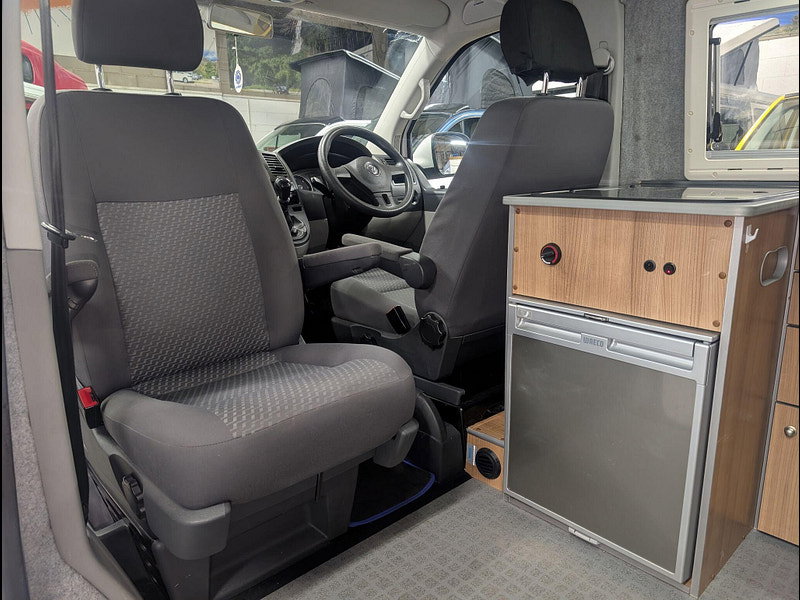 Wellhouse Leisure t5 transporter t28 pop-top vw t5 t28 pop-top