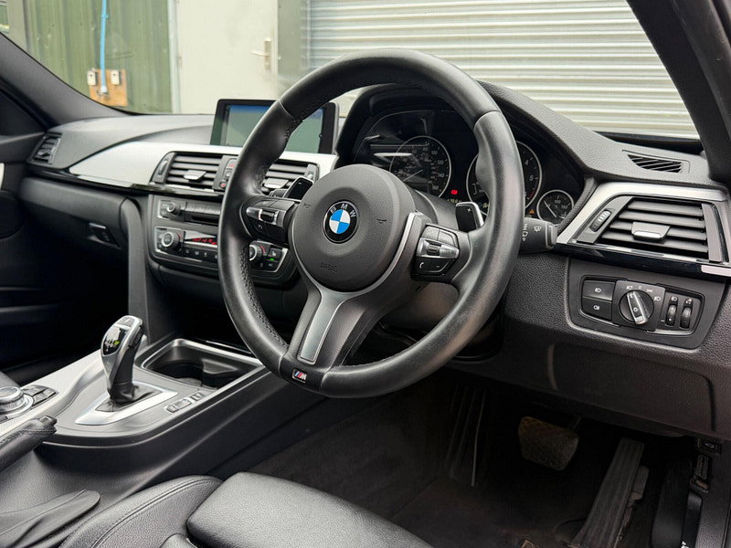 BMW 3 Series 2.0 320d M Sport Touring Auto xDrive Euro 5 (s/s) 5dr