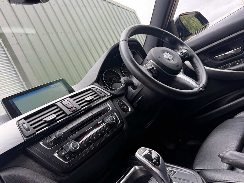 BMW 3 Series 2.0 320d M Sport Touring Auto xDrive Euro 5 (s/s) 5dr