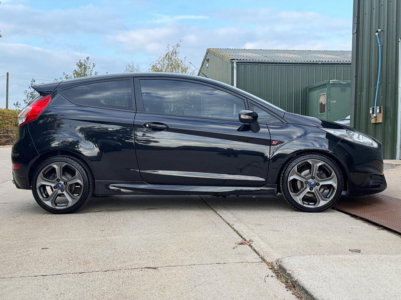 Ford Fiesta 1.6T EcoBoost ST-3 Euro 6 3dr