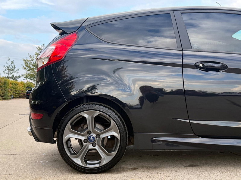 Ford Fiesta 1.6T EcoBoost ST-3 Euro 6 3dr