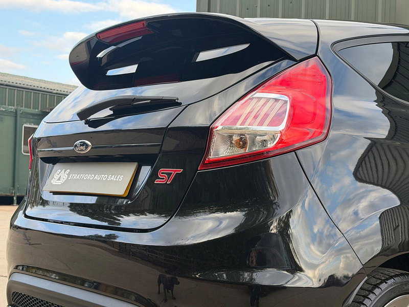 Ford Fiesta 1.6T EcoBoost ST-3 Euro 6 3dr