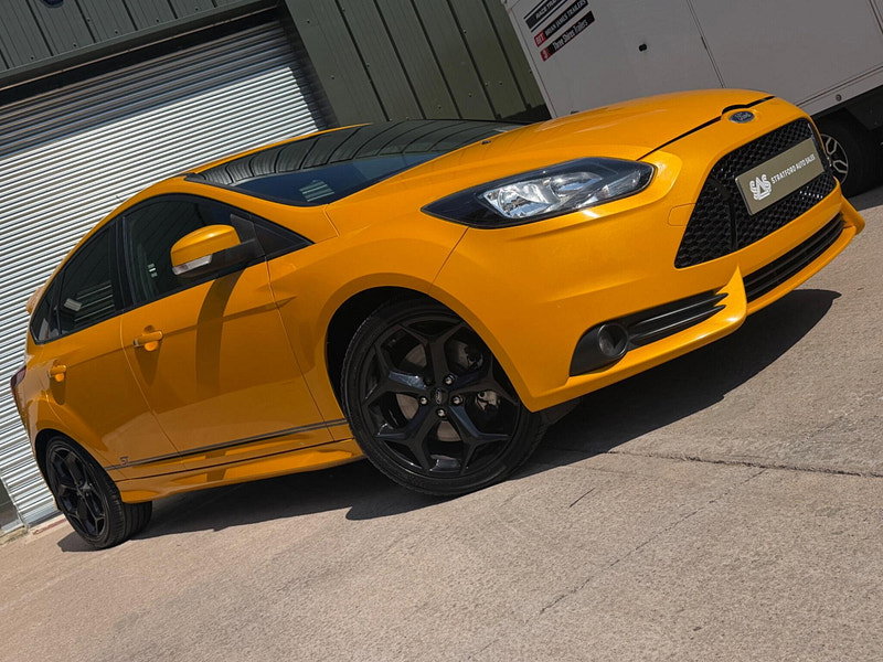 Ford Focus 2.0T EcoBoost ST-2 Euro 5 (s/s) 5dr