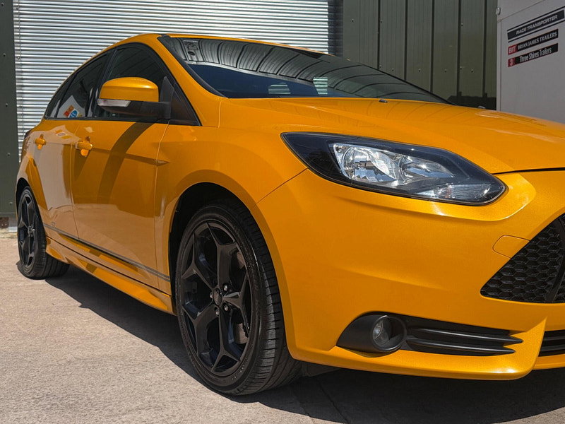 Ford Focus 2.0T EcoBoost ST-2 Euro 5 (s/s) 5dr