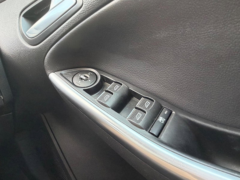 Ford Focus 2.0T EcoBoost ST-2 Euro 5 (s/s) 5dr