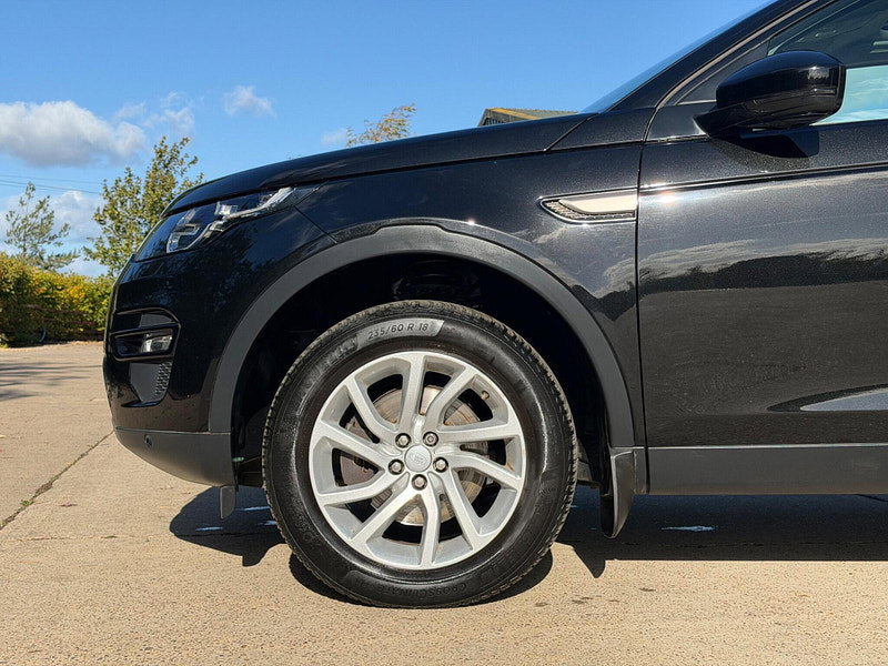 Land Rover Discovery Sport 2.0 TD4 SE Tech Auto 4WD Euro 6 (s/s) 5dr