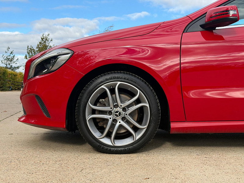 Mercedes-Benz A Class 1.6 A180 Sport Edition Plus 7G-DCT Euro 6 (s/s) 5dr