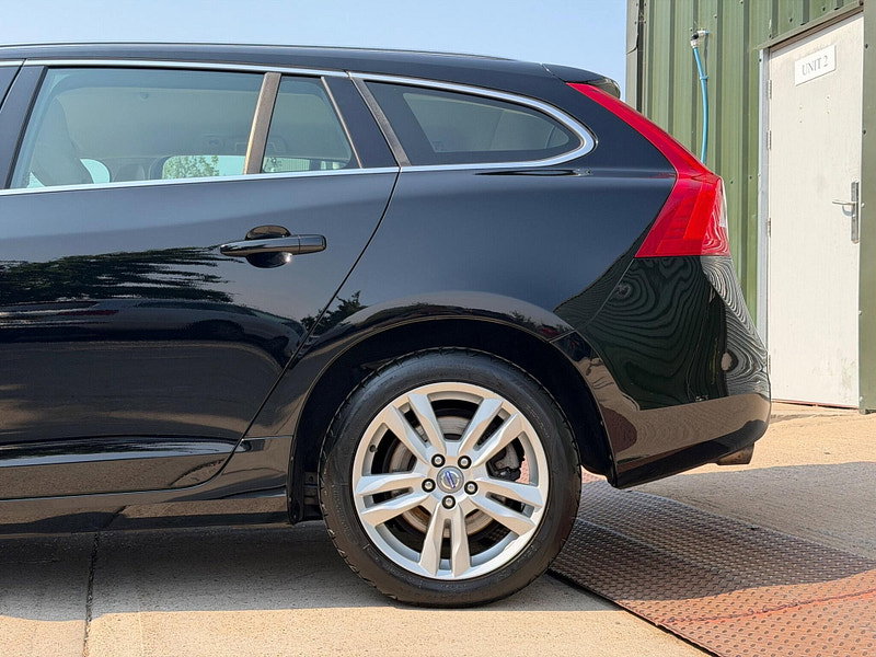 Volvo V60 1.6 D2 SE Lux Powershift Euro 5 (s/s) 5dr