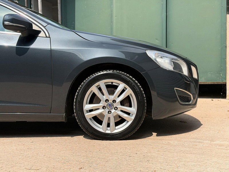 Volvo V60 2.4 D5 SE Lux Nav Geartronic Euro 5 5dr