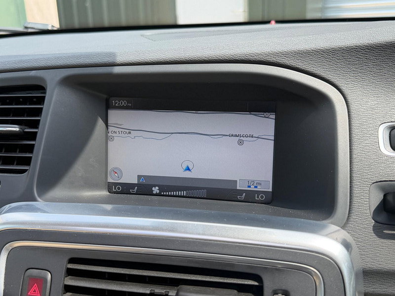 Volvo V60 2.4 D5 SE Lux Nav Geartronic Euro 5 5dr