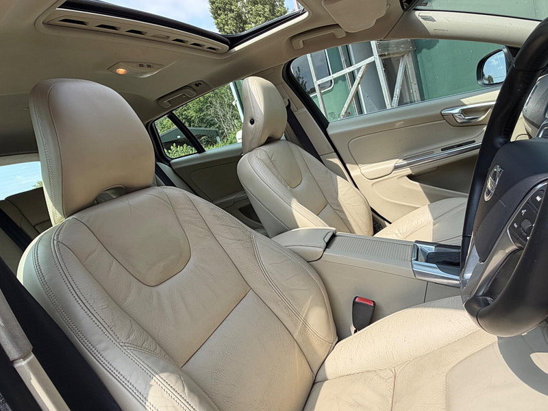 Volvo V60 2.4 D5 SE Lux Nav Geartronic Euro 5 5dr