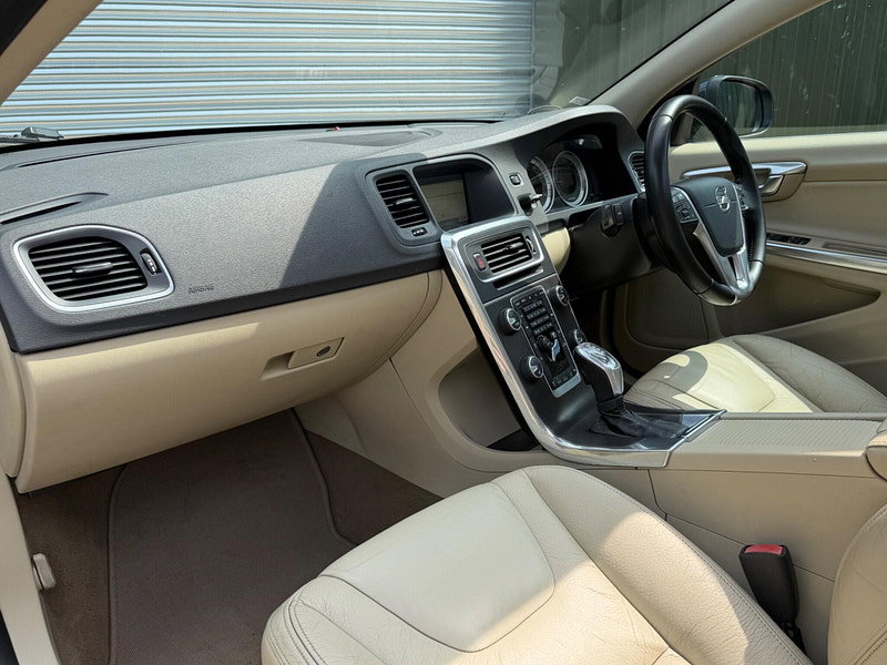 Volvo V60 2.4 D5 SE Lux Nav Geartronic Euro 5 5dr