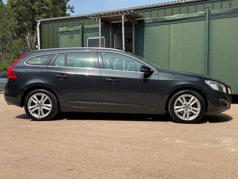 Volvo V60 2.4 D5 SE Lux Nav Geartronic Euro 5 5dr