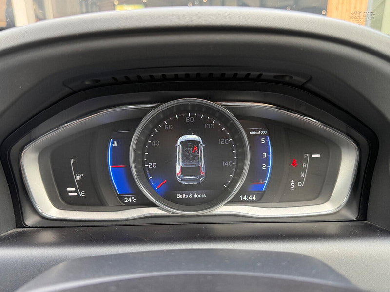 Volvo XC60 2.0 D4 R-Design Lux Nav Auto Euro 6 (s/s) 5dr