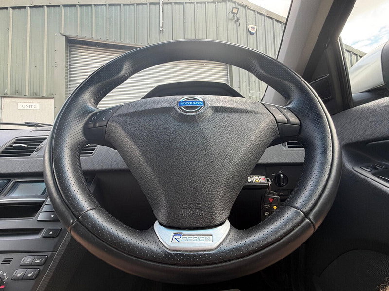 Volvo XC90 2.4 D5 R-Design Geartronic 4WD Euro 5 5dr