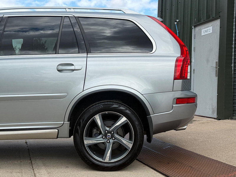 Volvo XC90 2.4 D5 R-Design Geartronic 4WD Euro 5 5dr