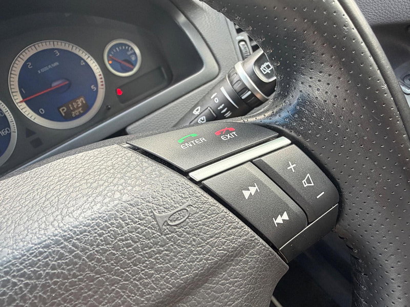 Volvo XC90 2.4 D5 R-Design Geartronic 4WD Euro 5 5dr