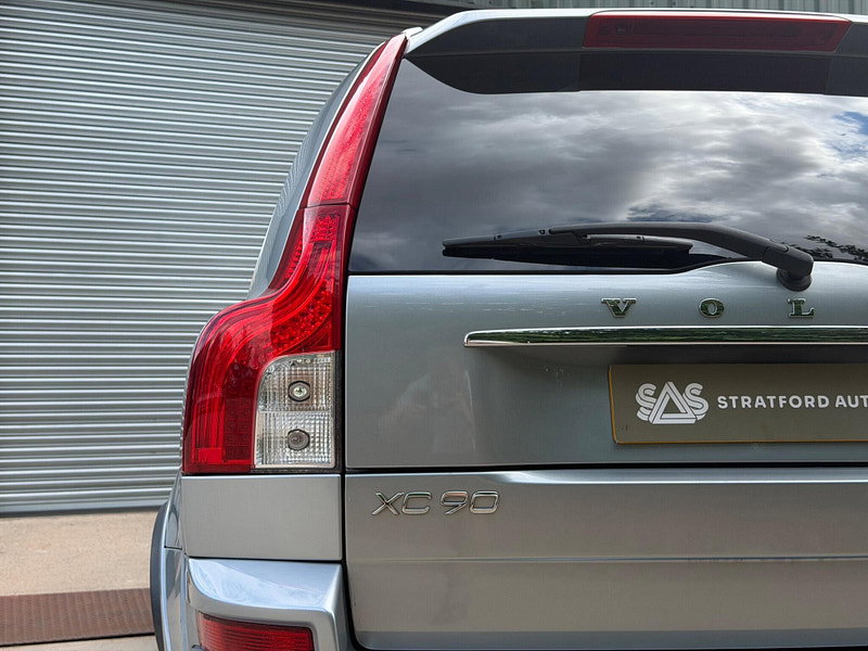 Volvo XC90 2.4 D5 R-Design Geartronic 4WD Euro 5 5dr