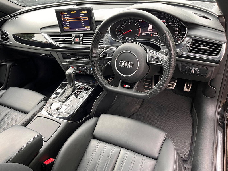 Audi A6 Avant 2.0 TDI ultra Black Edition S Tronic Euro 6 (s/s) 5dr