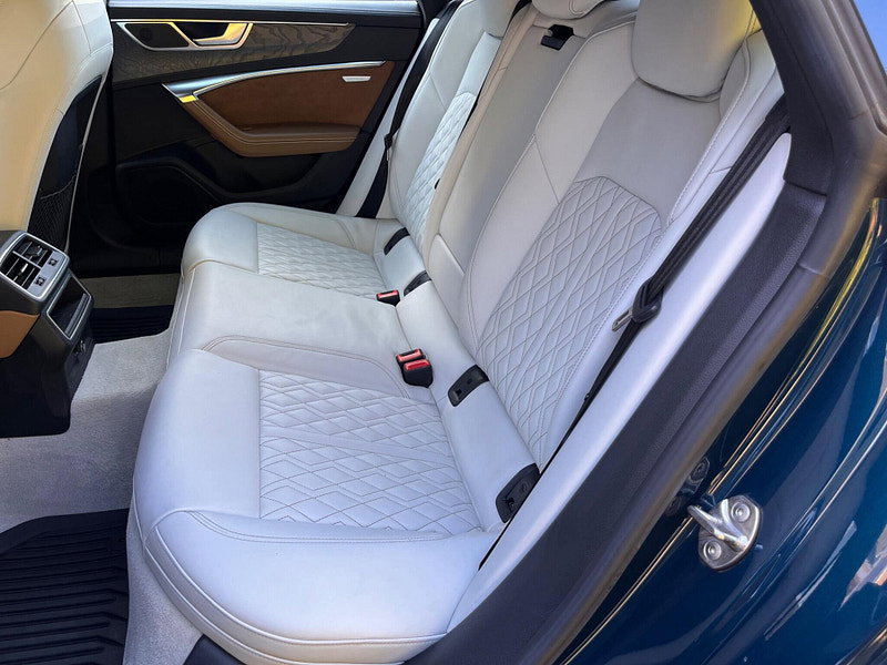 Audi A7 2.0 TDI 40 S line Exclusive Sportback 5dr Diesel S Tronic Euro 6 (s/s) (204 ps)