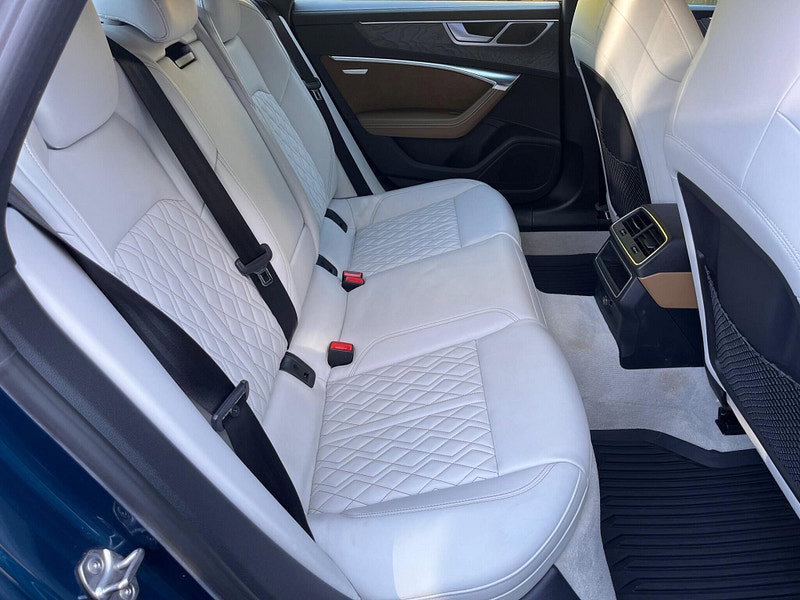 Audi A7 2.0 TDI 40 S line Exclusive Sportback 5dr Diesel S Tronic Euro 6 (s/s) (204 ps)