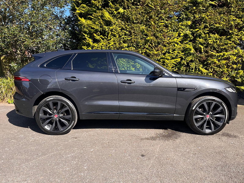 Jaguar F-PACE 2.0 D200 MHEV R-Dynamic HSE Auto AWD Euro 6 (s/s) 5dr