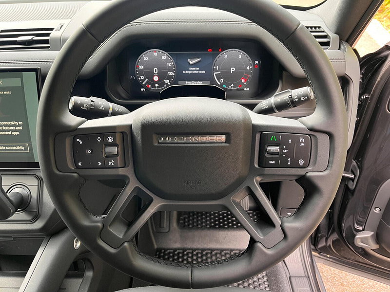 Land Rover DEFENDER 110 3.0 D250 MHEV X-Dynamic SE Hard Top SUV Auto 4WD MWB Euro 6 (s/s) 5dr