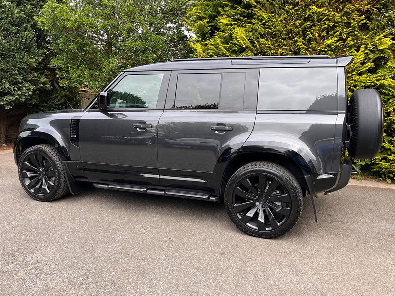 Land Rover DEFENDER 110 3.0 D250 MHEV X-Dynamic SE Hard Top SUV Auto 4WD MWB Euro 6 (s/s) 5dr