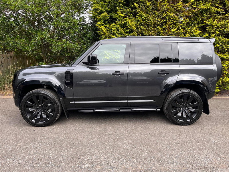 Land Rover DEFENDER 110 3.0 D250 MHEV X-Dynamic SE Hard Top SUV Auto 4WD MWB Euro 6 (s/s) 5dr
