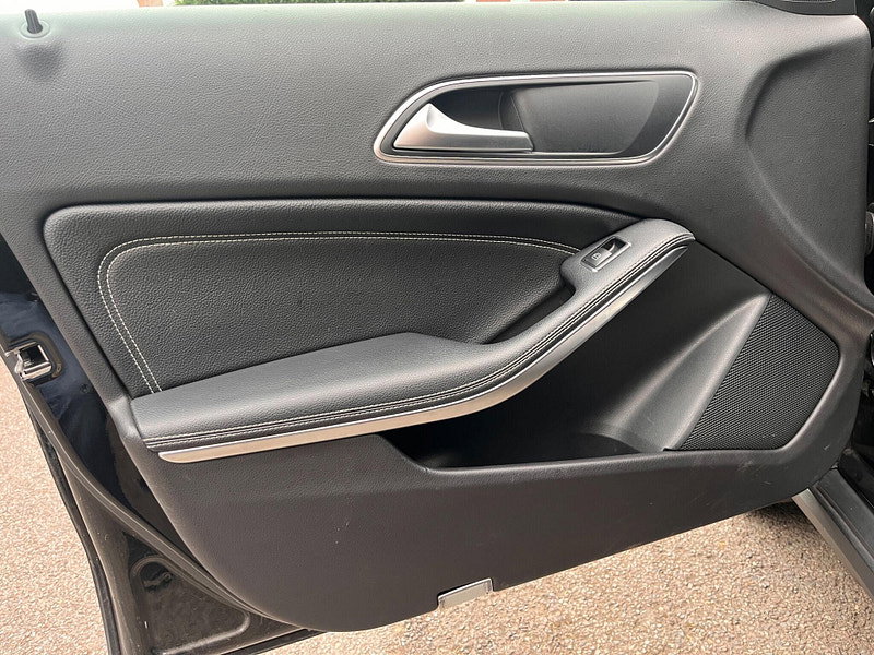 Mercedes-Benz GLA 2.1 GLA200d Sport (Executive) 7G-DCT Euro 6 (s/s) 5dr