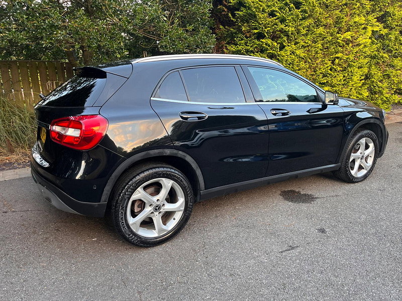 Mercedes-Benz GLA 2.1 GLA200d Sport (Executive) 7G-DCT Euro 6 (s/s) 5dr