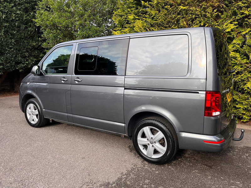 Volkswagen Transporter 2.0 TDI T32 Highline Kombi DSG FWD SWB Euro 6 (s/s) 5dr