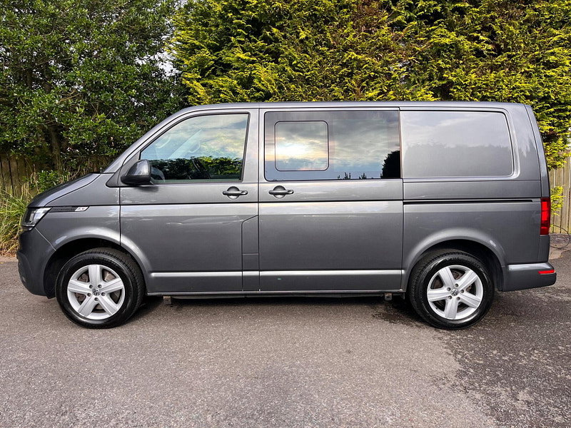 Volkswagen Transporter 2.0 TDI T32 Highline Kombi DSG FWD SWB Euro 6 (s/s) 5dr