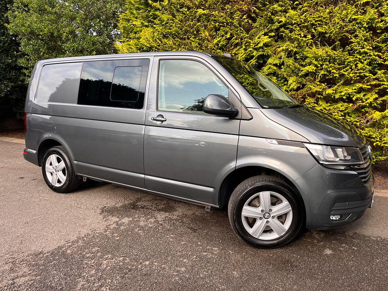 Volkswagen Transporter 2.0 TDI T32 Highline Kombi DSG FWD SWB Euro 6 (s/s) 5dr