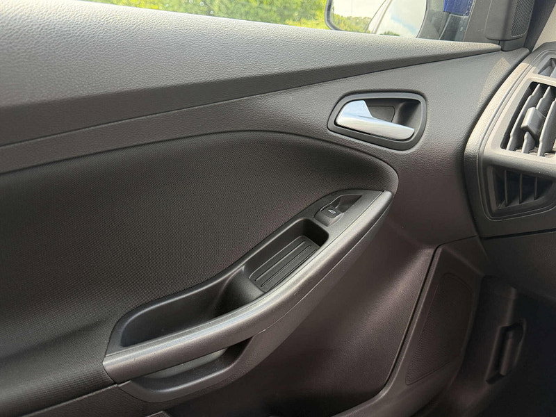 Ford Focus 1.5 Focus Zetec S 5dr