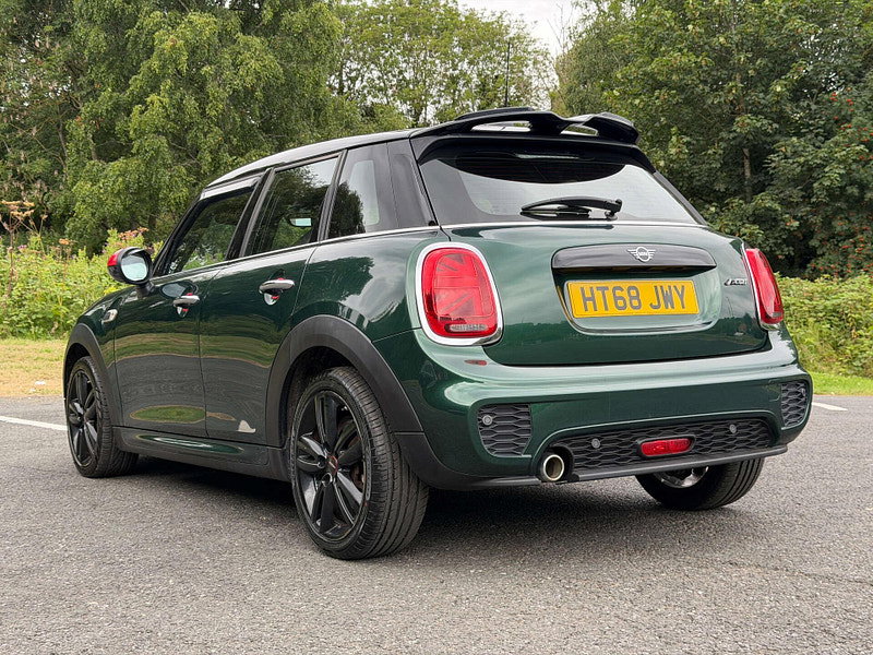 MINI Hatch 1.5 Cooper Sport 5dr