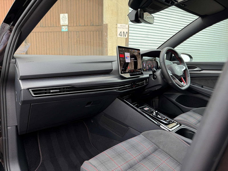 Volkswagen Golf 2.0 Golf GTi TSi Semi-Auto 5dr
