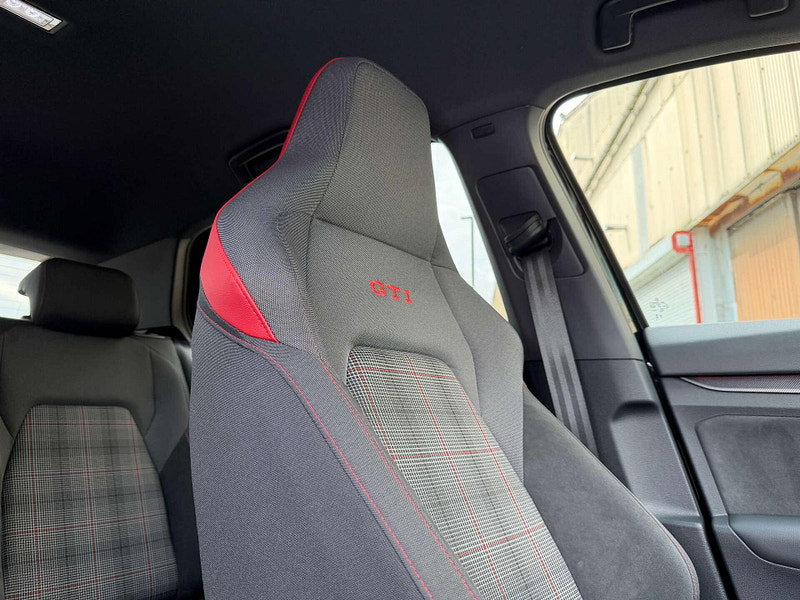 Volkswagen Golf 2.0 Golf GTi TSi Semi-Auto 5dr