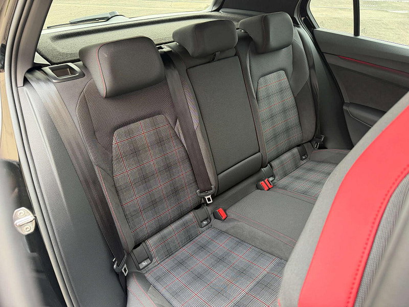 Volkswagen Golf 2.0 Golf GTi TSi Semi-Auto 5dr