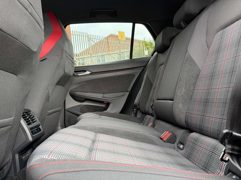 Volkswagen Golf 2.0 Golf GTi TSi Semi-Auto 5dr