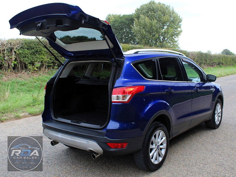 Ford Kuga 1.5T EcoBoost Titanium SUV 5dr Petrol Manual 2WD Euro 6 (s/s) (150 ps)